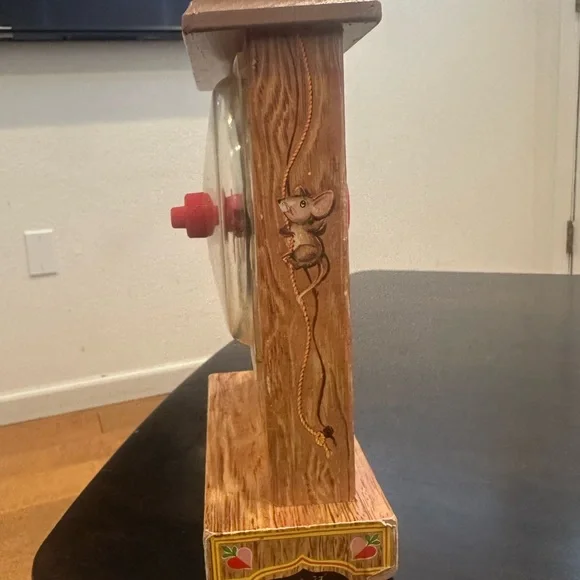 1964 Fisher Price toy # 997 wooden tie rock teaching clock - Picture 7 of 8